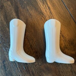 Western salt & pepper shakers